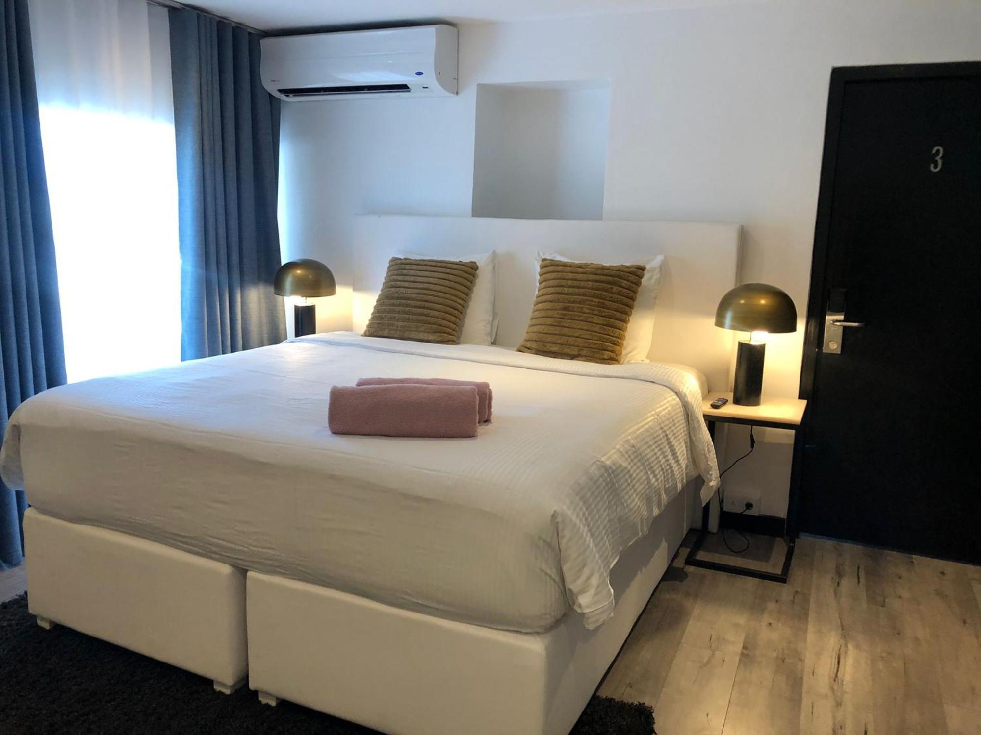 Saint Tropez Boutique Hotel Willemstad Room photo